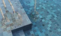 A Sofisticação da Pedra Hijau em Resorts de Luxo